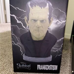 Frankenstein Bust with Lightning Design